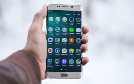 Απλοί τρόποι για να φροντίσουμε το smartphone μας